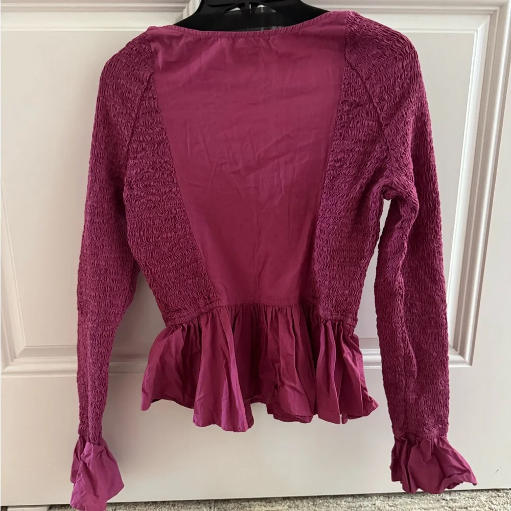 FREE PEOPLE TROPICAL VIBES SMOCKED PEPLUM TOP MEDIUM MAGENTA
